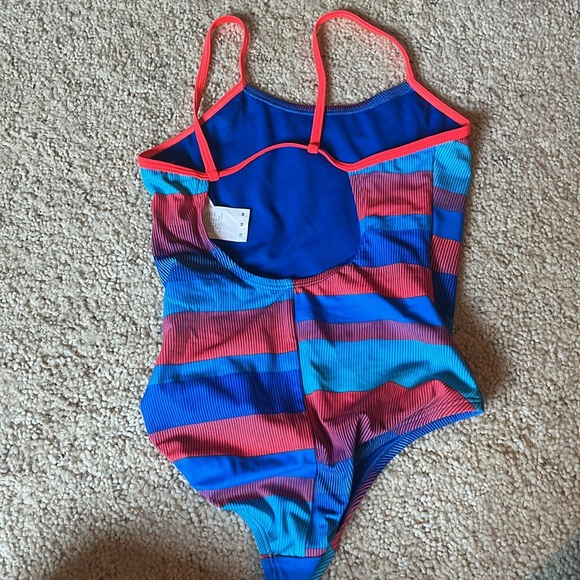Nike Competitive swimsuit - Picture 2 of 3